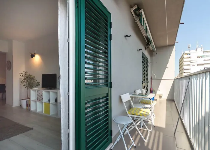 Luxury Lucy In Center With Amazing Sea-view *