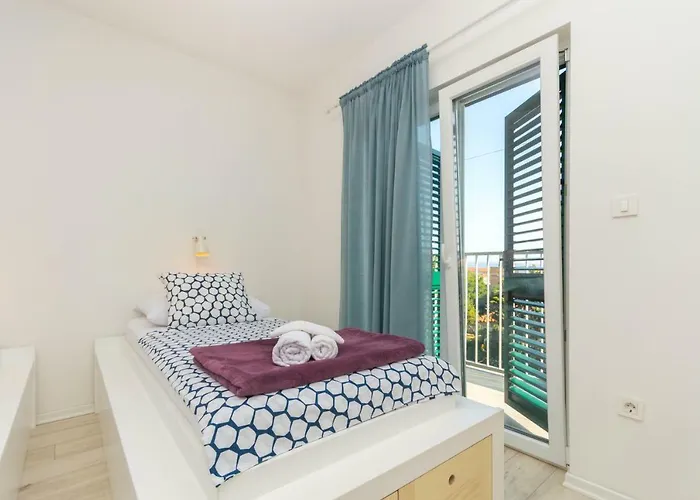 아파트 Luxury Lucy In Center With Amazing Sea-view