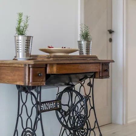 Διαμέρισμα Luxury Lucy In Center With Amazing Sea-view *